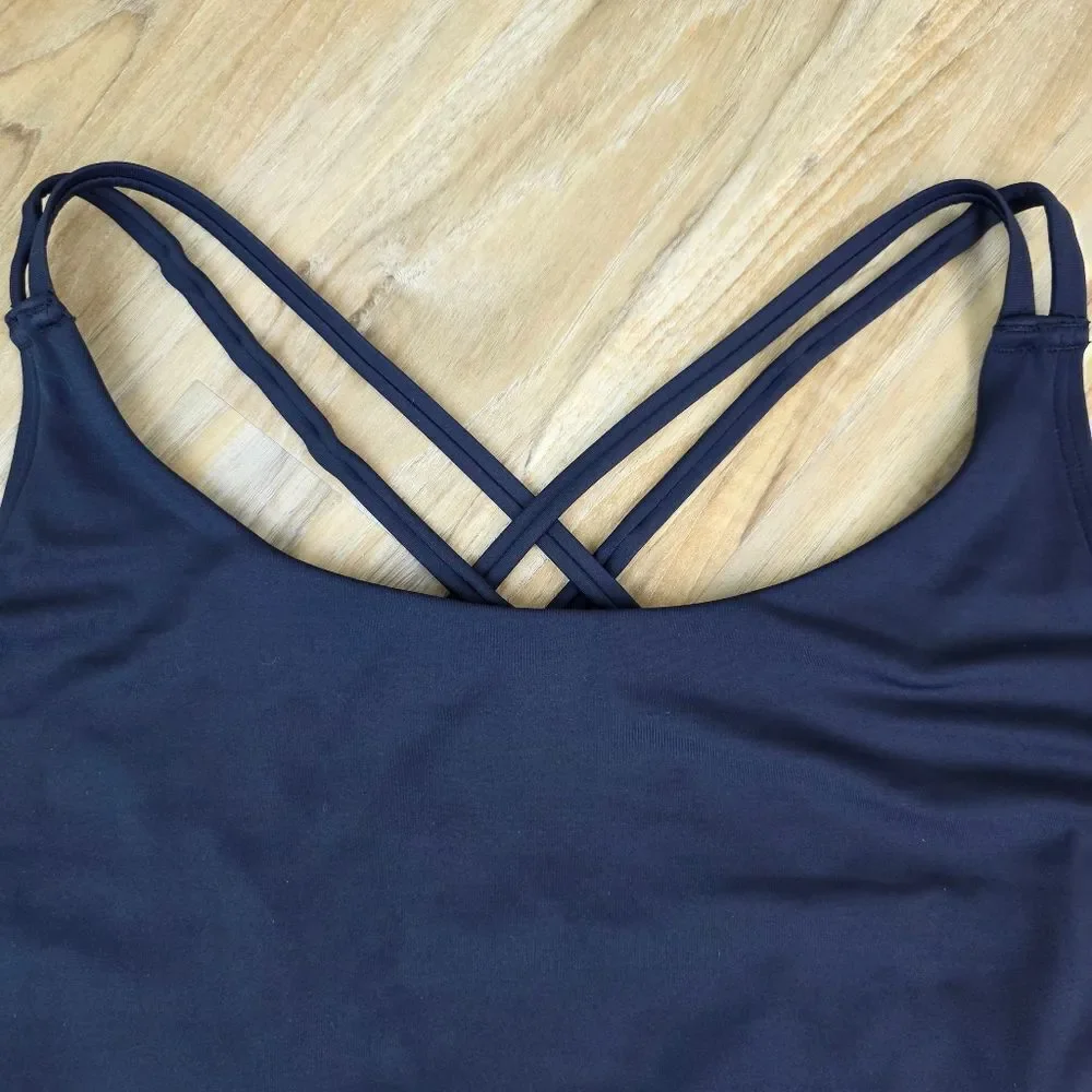 💇‍♀️Maurices Black Strappy Crop Sports Bra Sleeveless Top Size 3X
